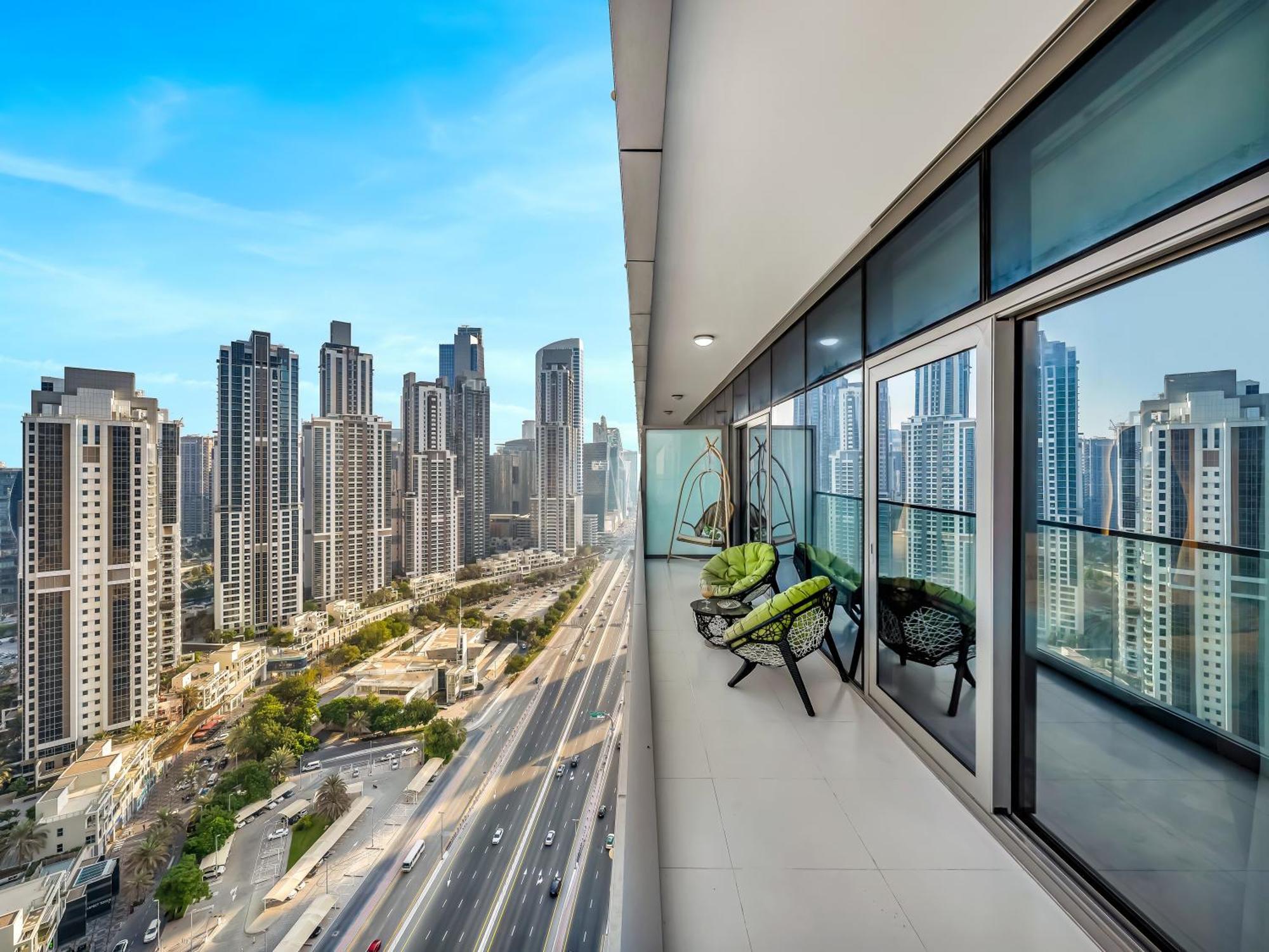 Paramount Midtown - Luxury By Dale Lee