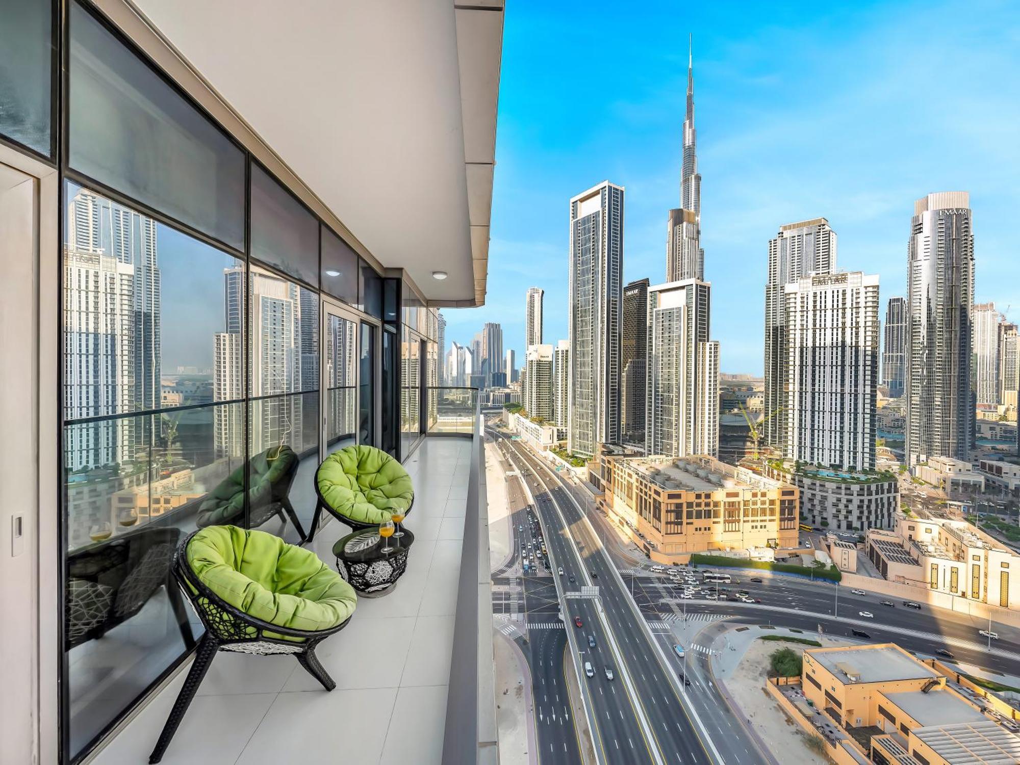 Apartment Paramount Midtown - Luxury By Dale Lee Dubai